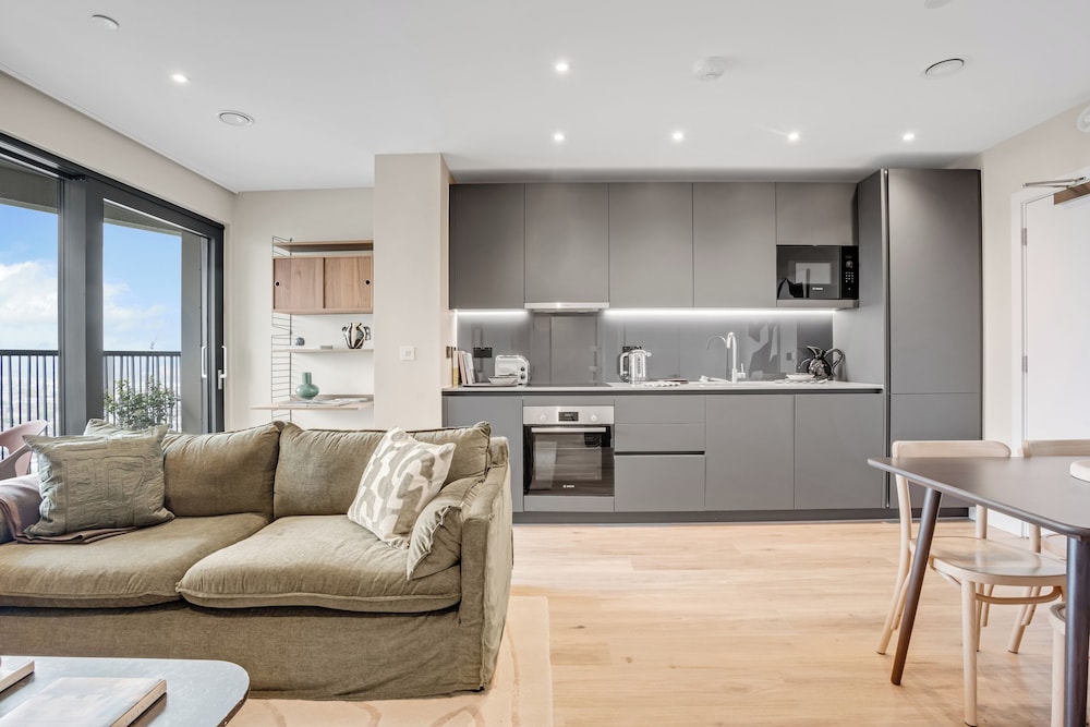 Riverstone Heights