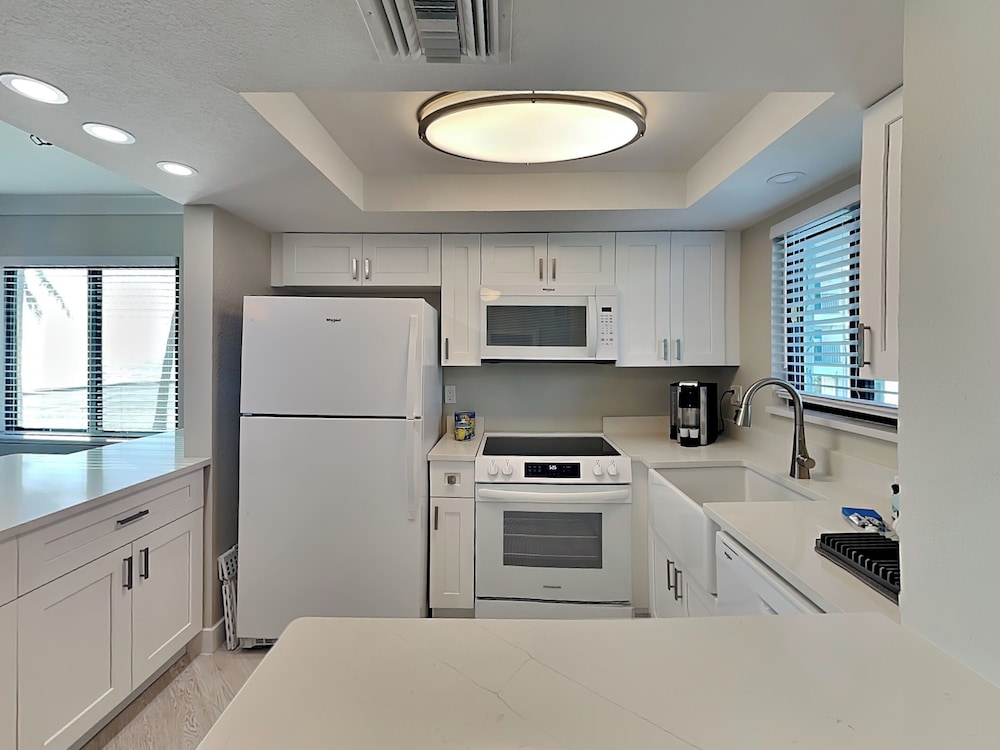 Seaside 1 by Distinctive Beach Rentals