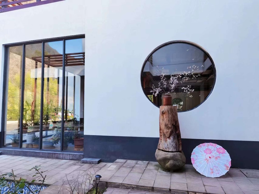 XiangLu YiMo Valley Retreat Guesthouse