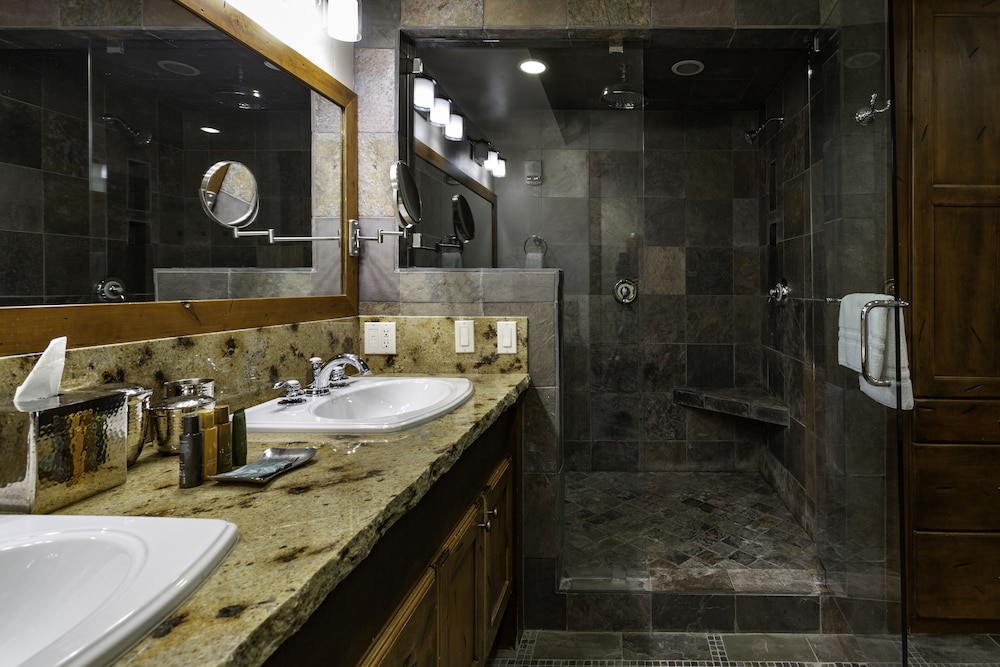 3 Bedroom Condo with Spa - Silver Baron Lodge 3 Condo