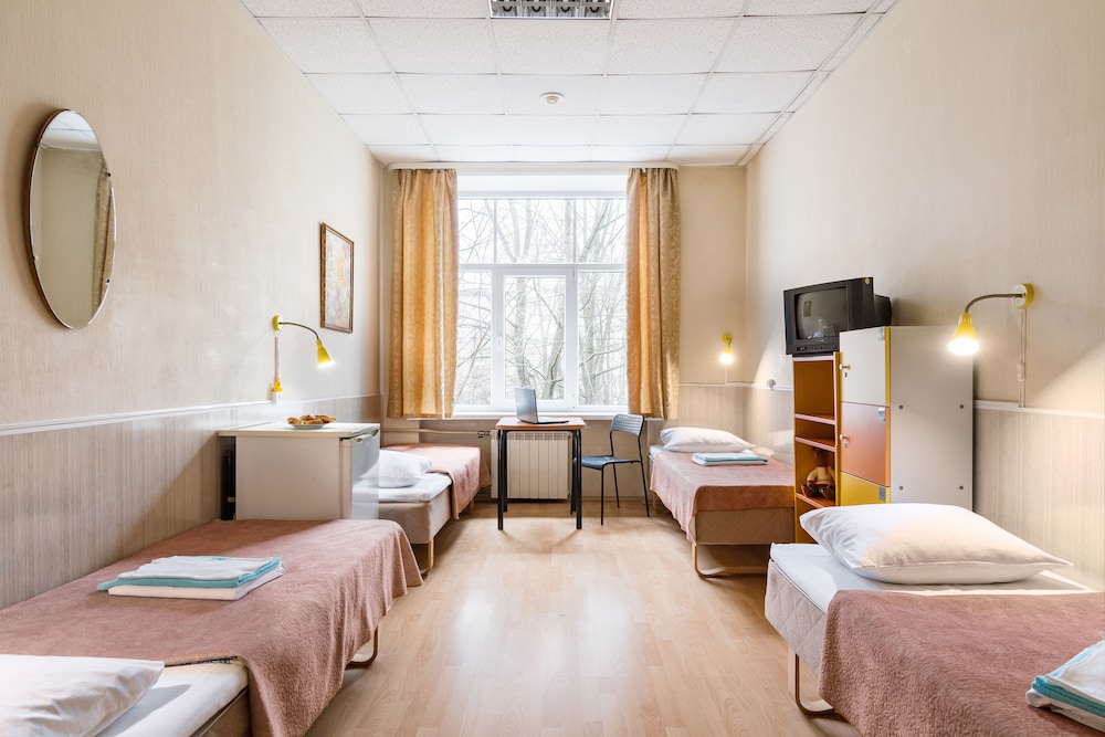 Metro-Tour Hostel