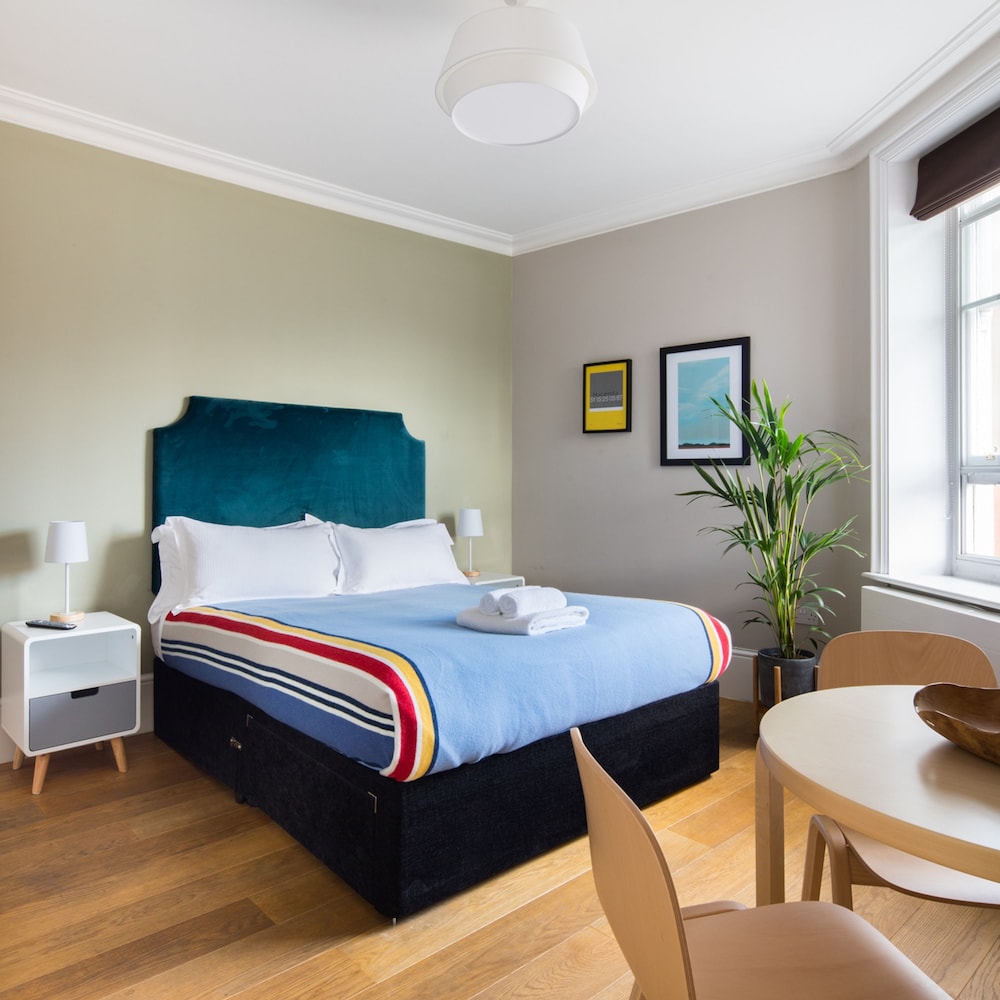 Amazing Covent Garden Studio - Netflix Nespresso