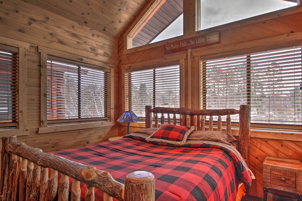 Expansive Ruth Lake Home w/ Dock, Fire Pit & Beach view 2