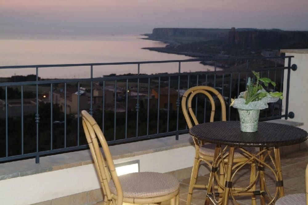 Torre Salina photo 2