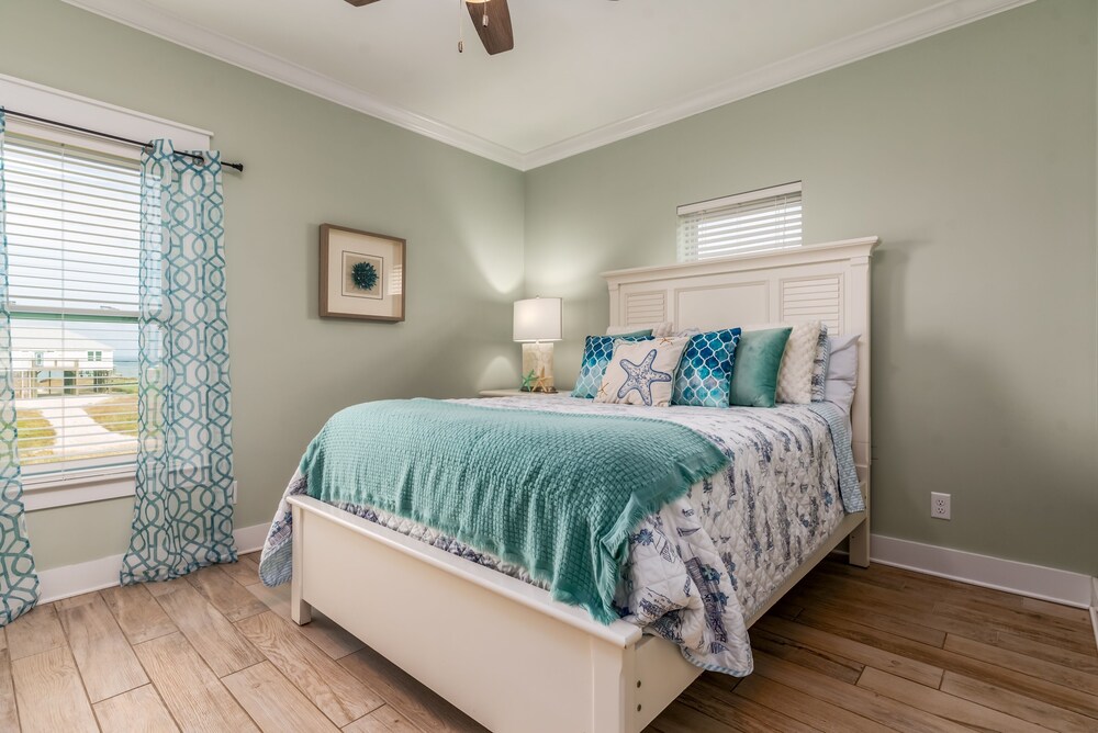 Still Waters - 2415 Bienville Blvd 4 Bedroom Home