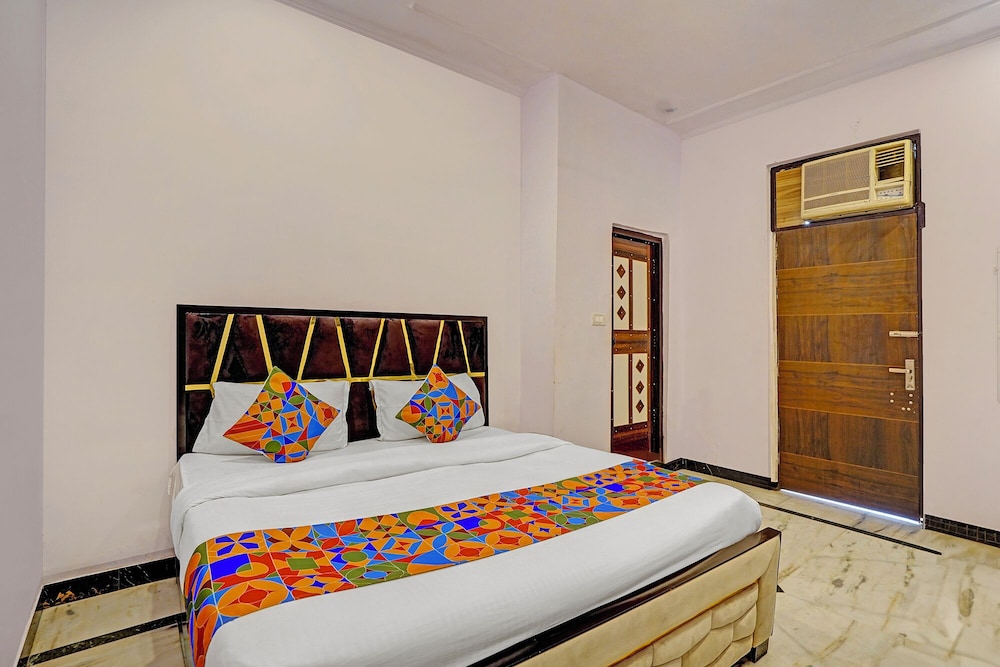 Fabhotel Rn Residency