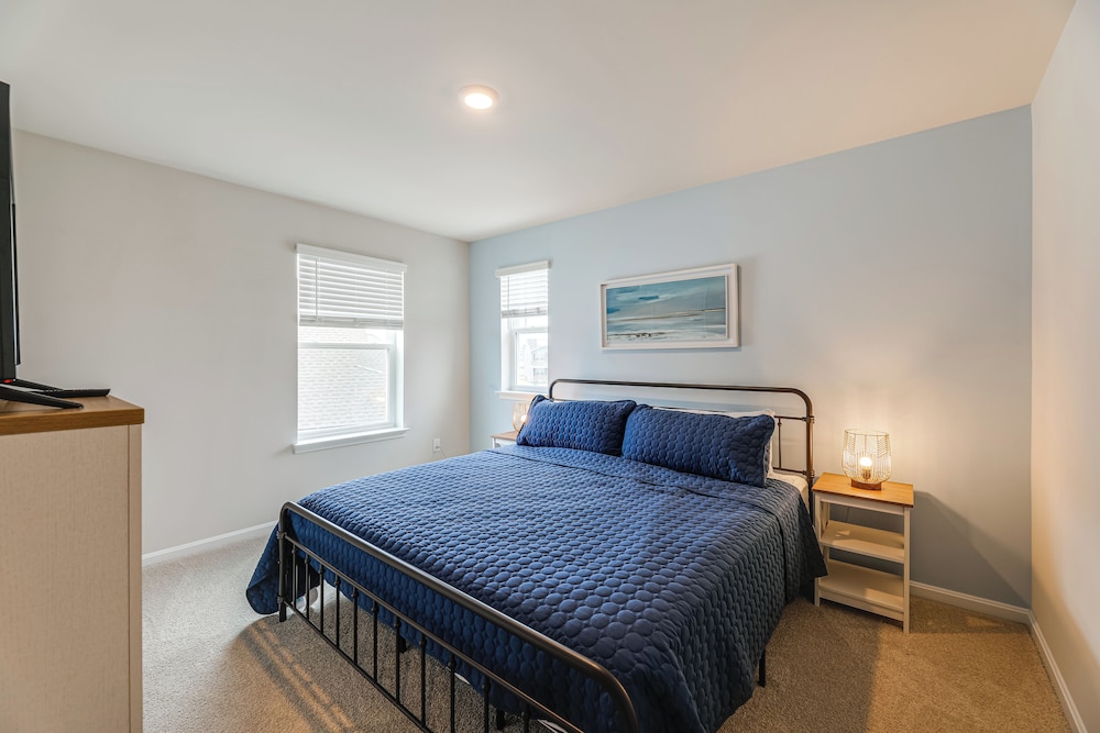 6 Mi to Bethany Beach: Family Home w/ Pool Access!