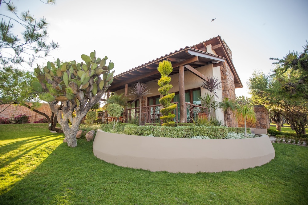 Hotel Casa Legado Spa & Resort - Image 1