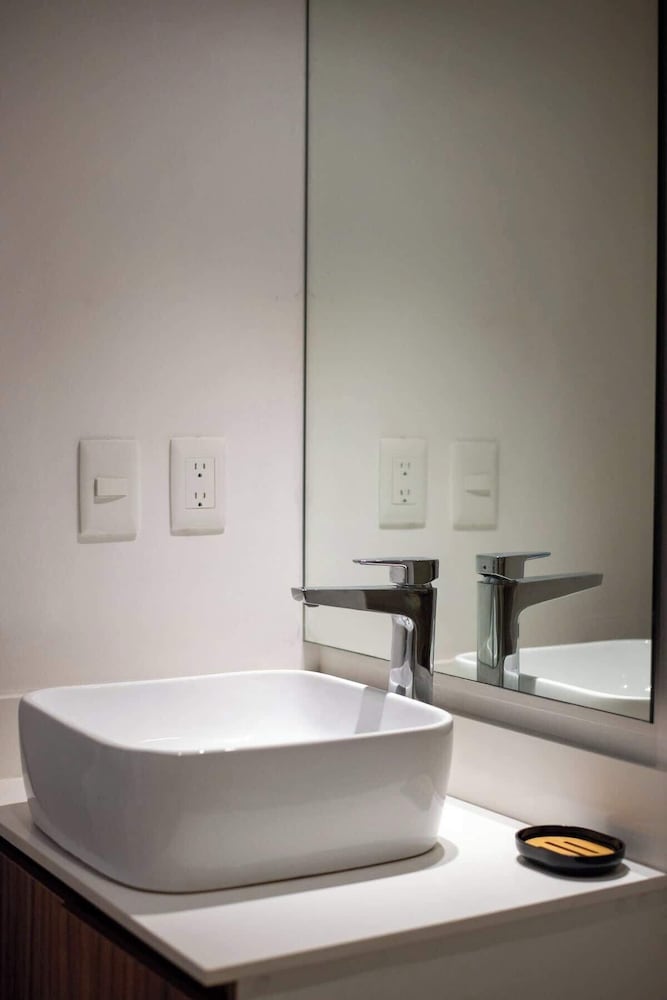 Best Private Pool/1 Full BR/ 2sofabeds/amenities
