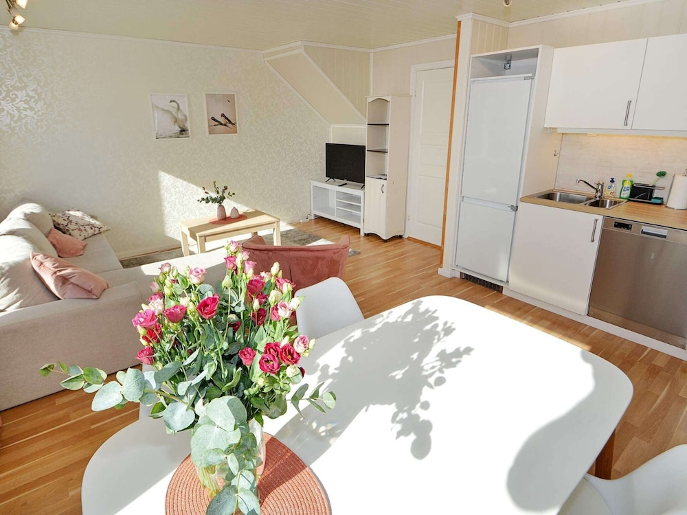 6 Person Holiday Home in Eydehavn view 3