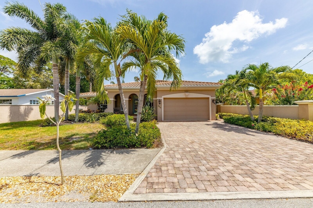 Sapphire Shores 3 Bedroom Home