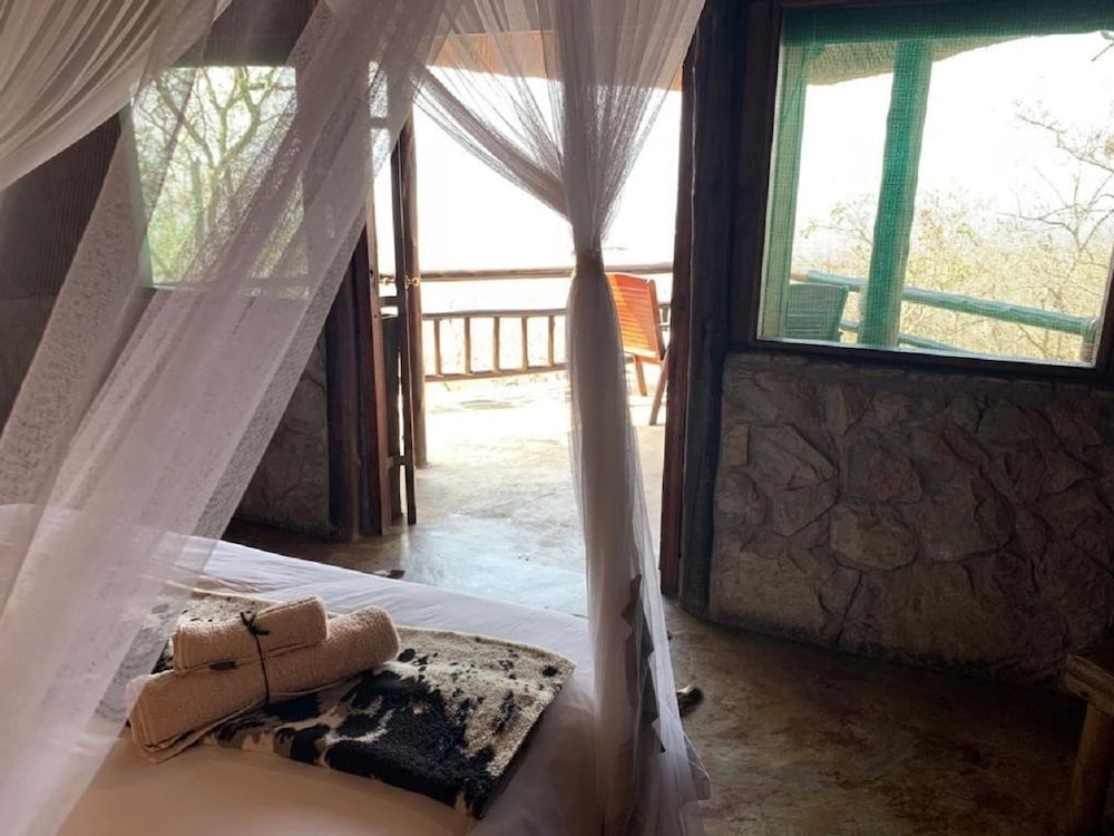 Shayamoya Tiger Fishing and Game Lodge