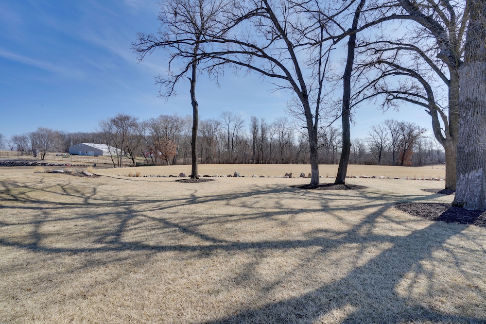10-acre Plot: Peaceful Getaway in Webster!