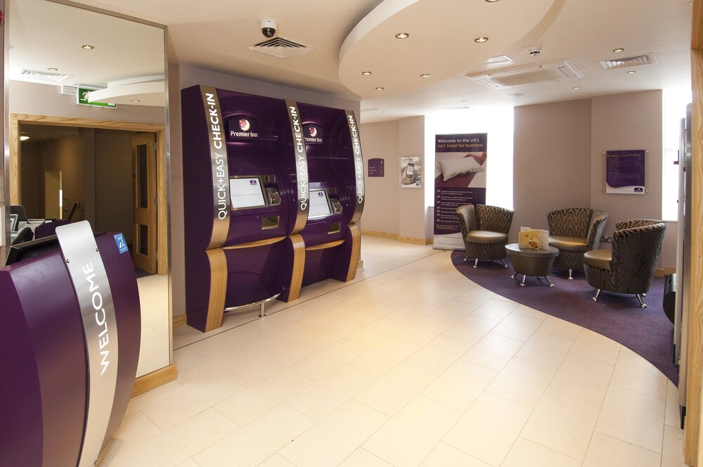 Premier Inn Stratford-Upon-Avon Central 3