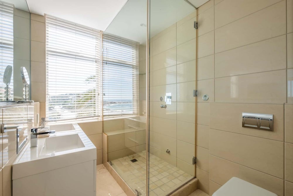 Ocean View Camps Bay 3bed Apt Beach Vistas