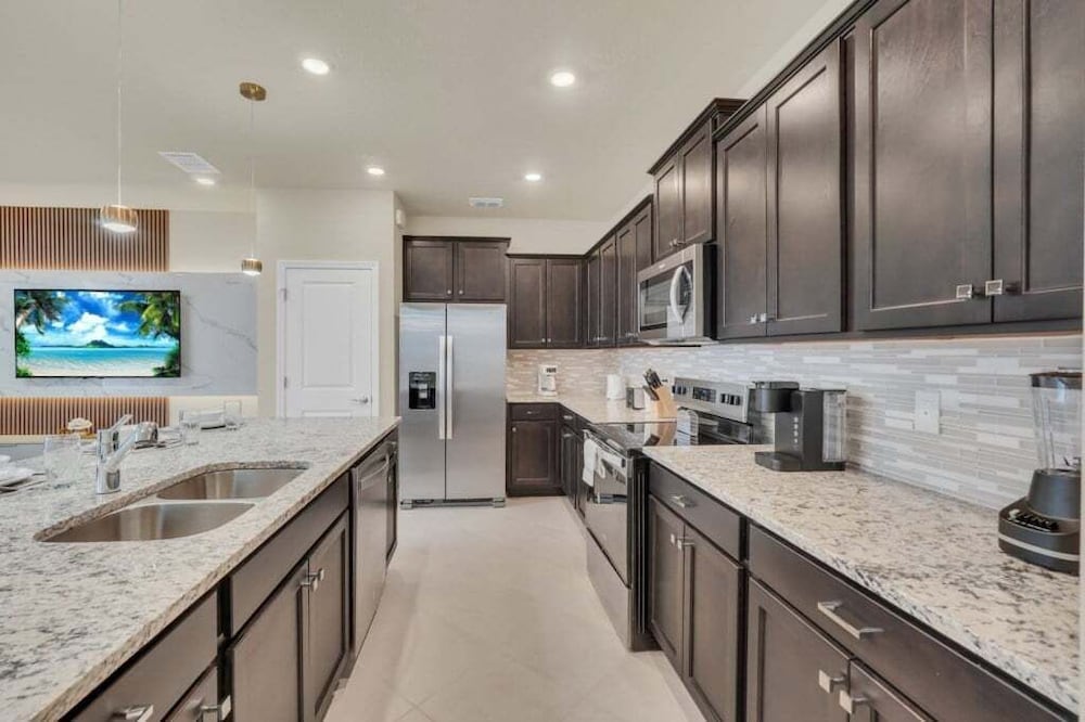 Amazing Theme Rooms Kids Will Love! 5 Bedroom Townhouse