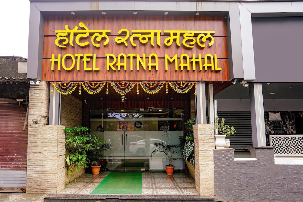 Fabhotel Ratna Mahal