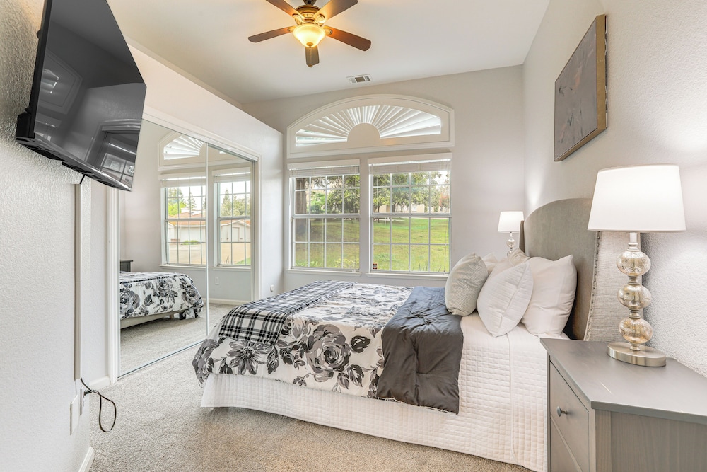 Family Home Near Folsom Lake in El Dorado Hills!