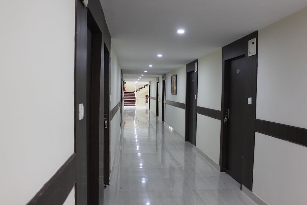 Snow Touch Resort (Shri Nath Group)