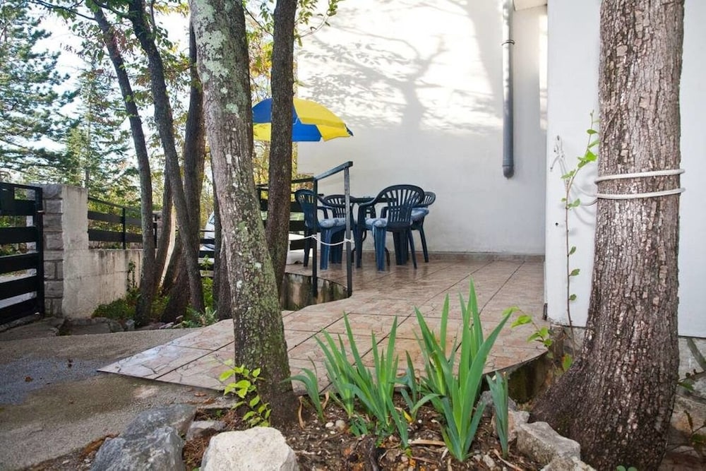 Miro - 300 m From sea - A1 Plavi