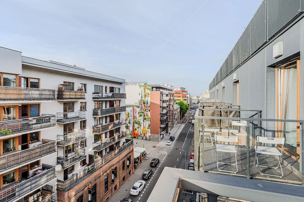 Lumina 3-room apart with large terrace