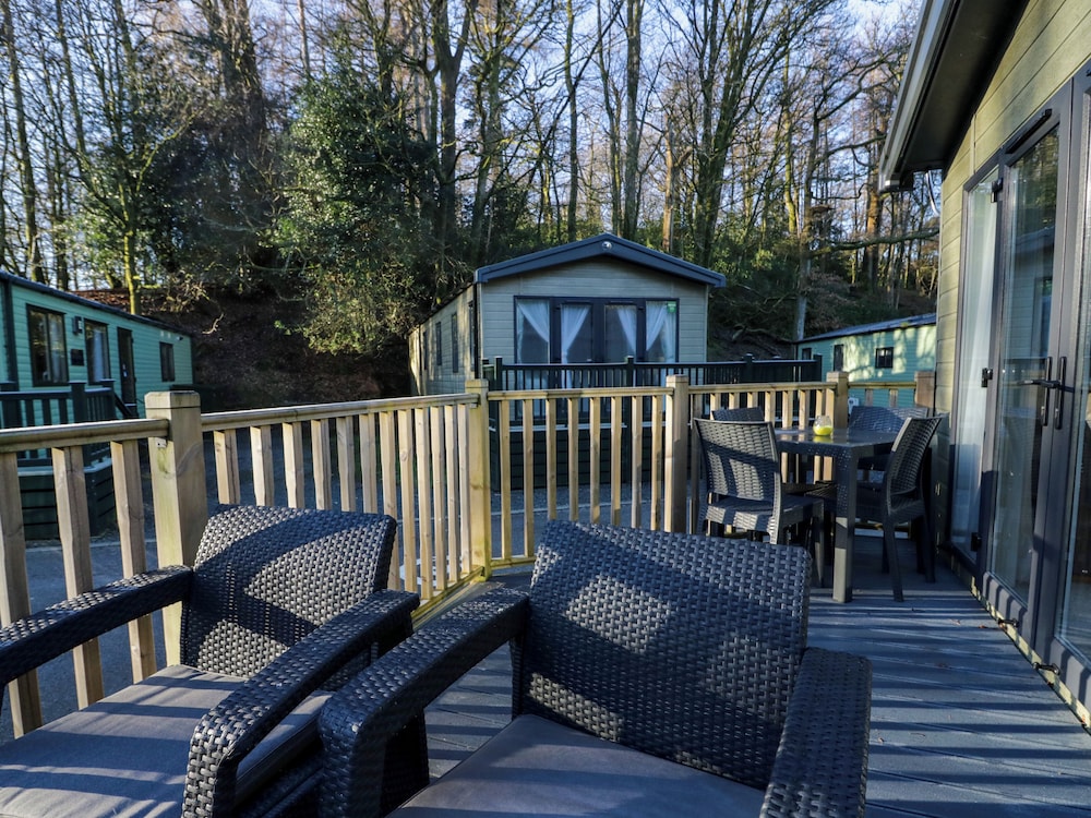 Lily Rose Lodge