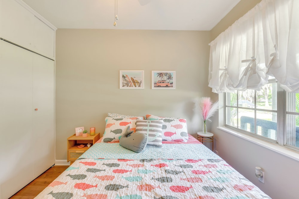 2 Mi to Shore: Modern Retreat in Fort Walton Beach