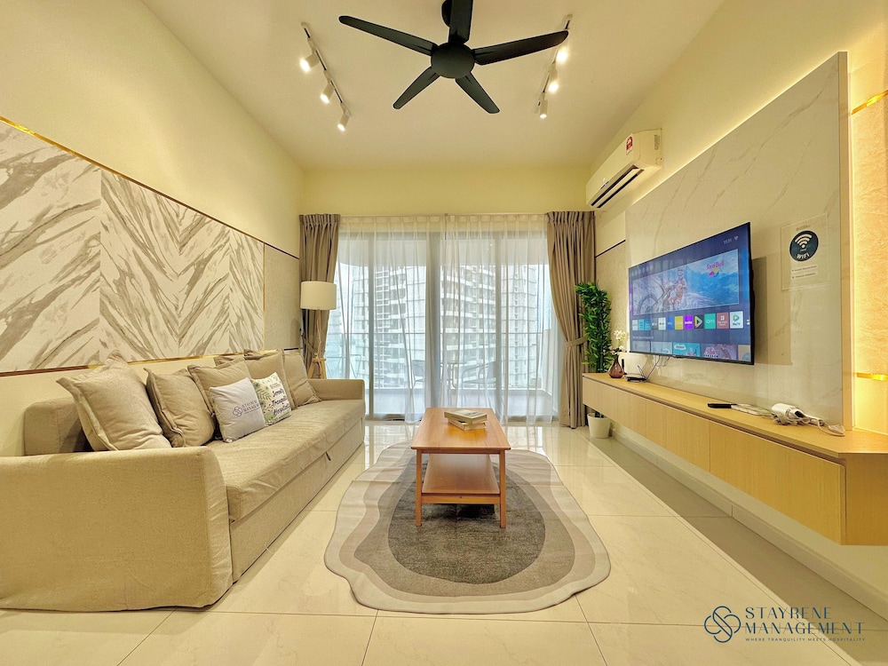 Country Garden Danga Bay Sea View Homestay by Stayrene