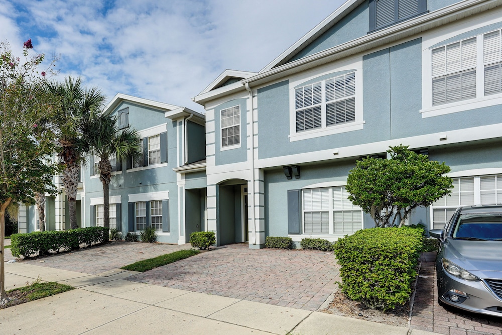 Resort Amenities, Screened Lanai: Kissimmee Escape