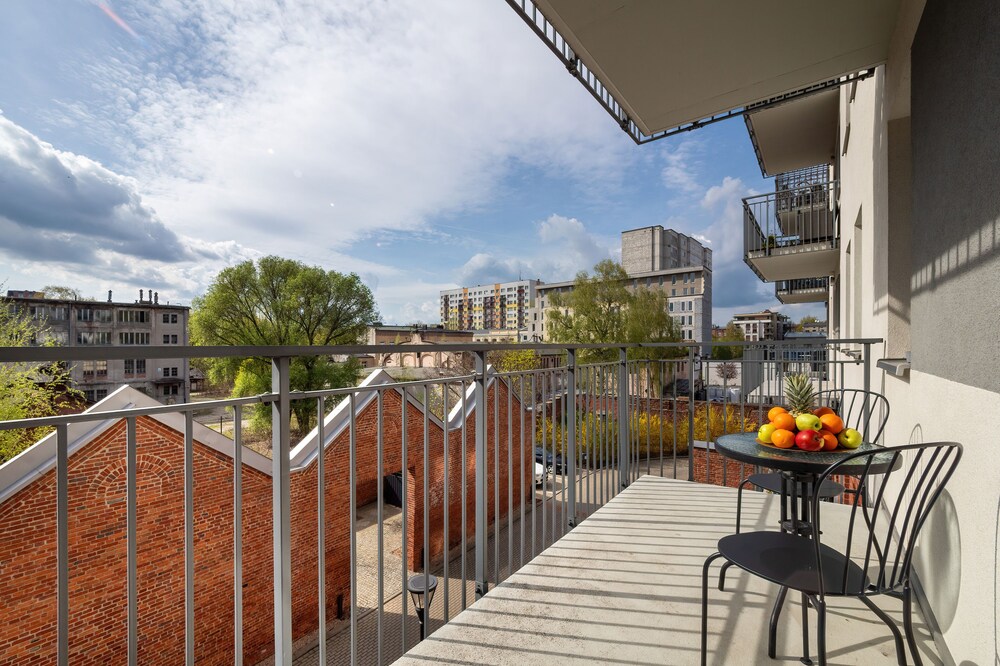 Łąkowa Apartment Łódź by Renters