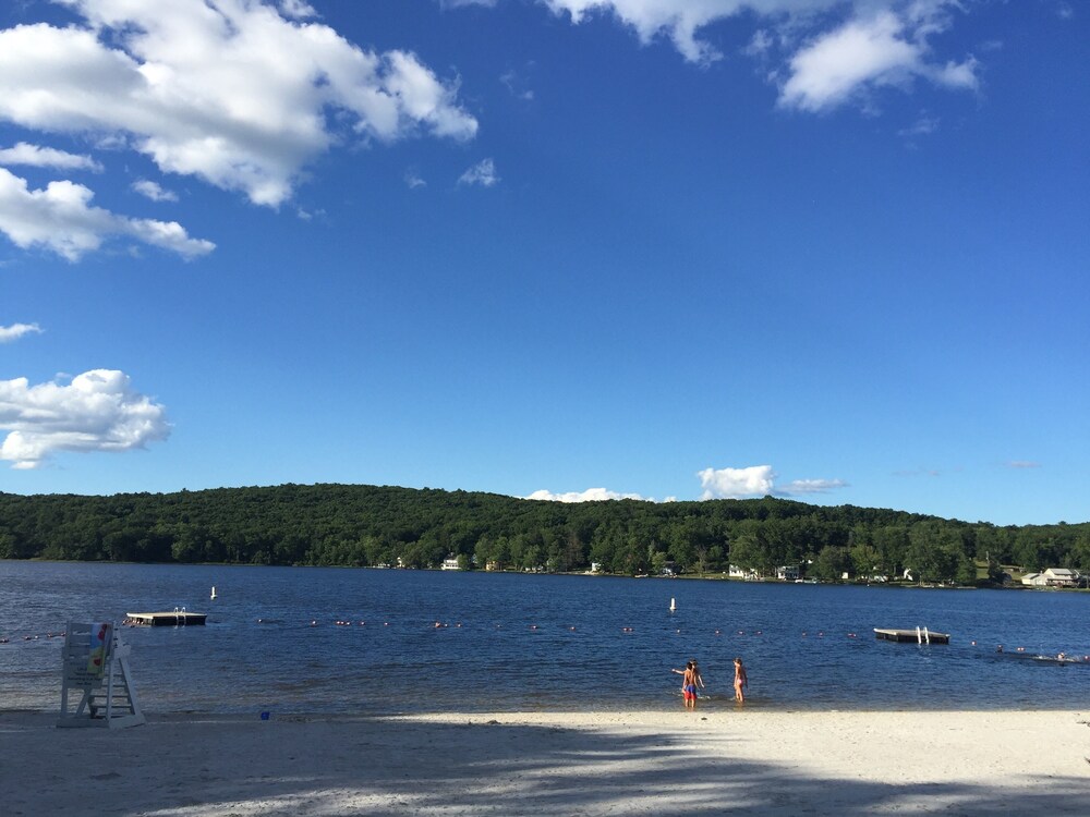 Masthope Home W/pool & Lake Access - Ski Big Bear!