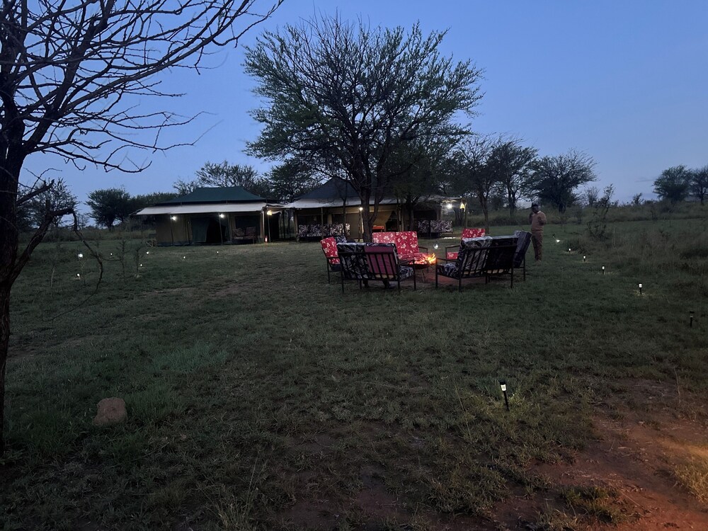 ZUHUMATH TENTED CAMPS SERENGETI