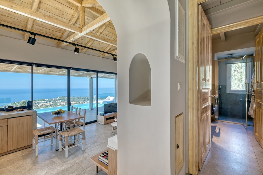 Art Blue Villas