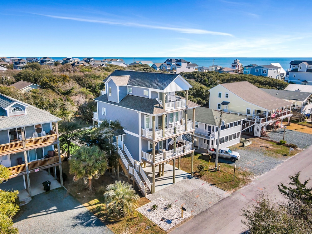 Across the Pond by Topsail Realty