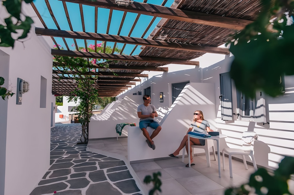 Ios Vacations - Far Out Beach Resort  Camping - Property Image 5