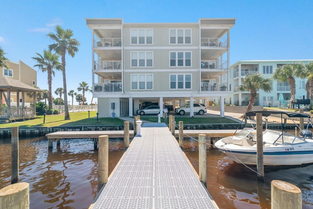 Portside 204 Best of Beach Bay view 3