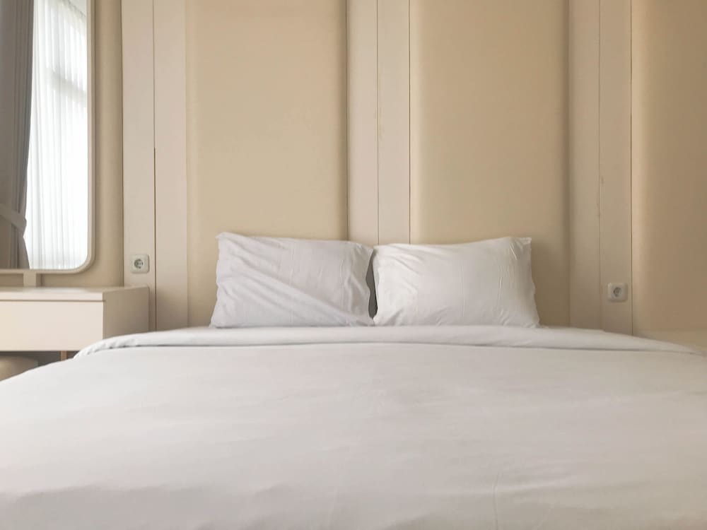 Pleasant And Calm 2Br At Grand Sungkono Lagoon Apartment
