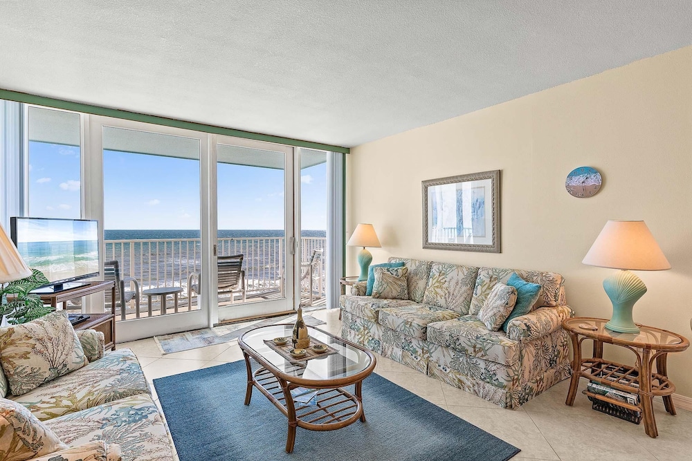 Smyrna Beach Club 818b