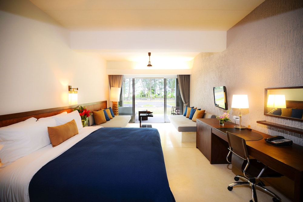 Grand Southsea Khaolak Beach Resort