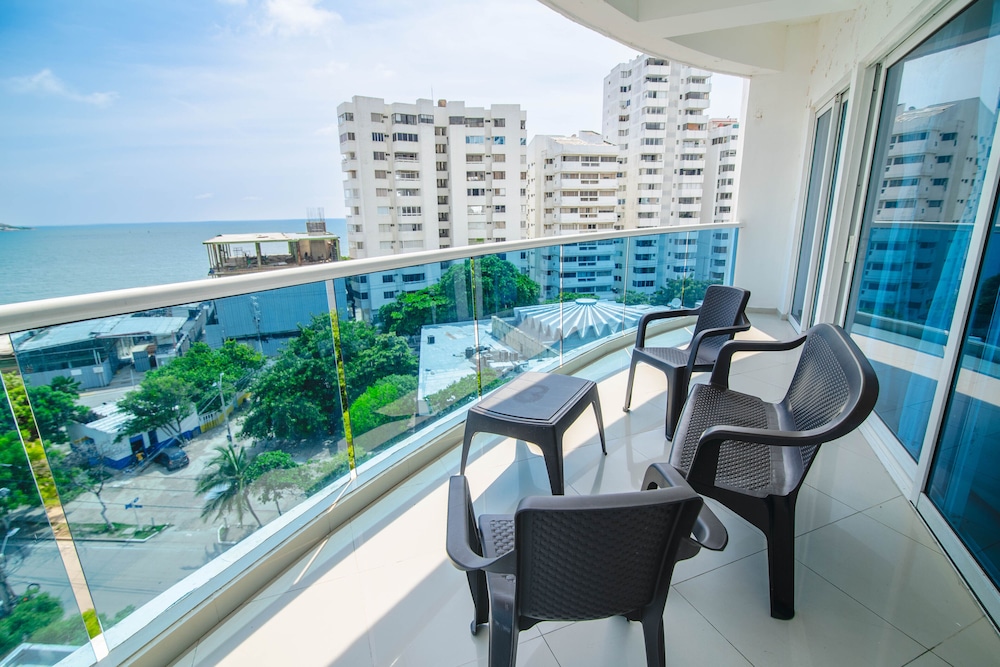 Photo 59 sur 89 de Apartamentos Unik Cartagena Edificio Poseidón