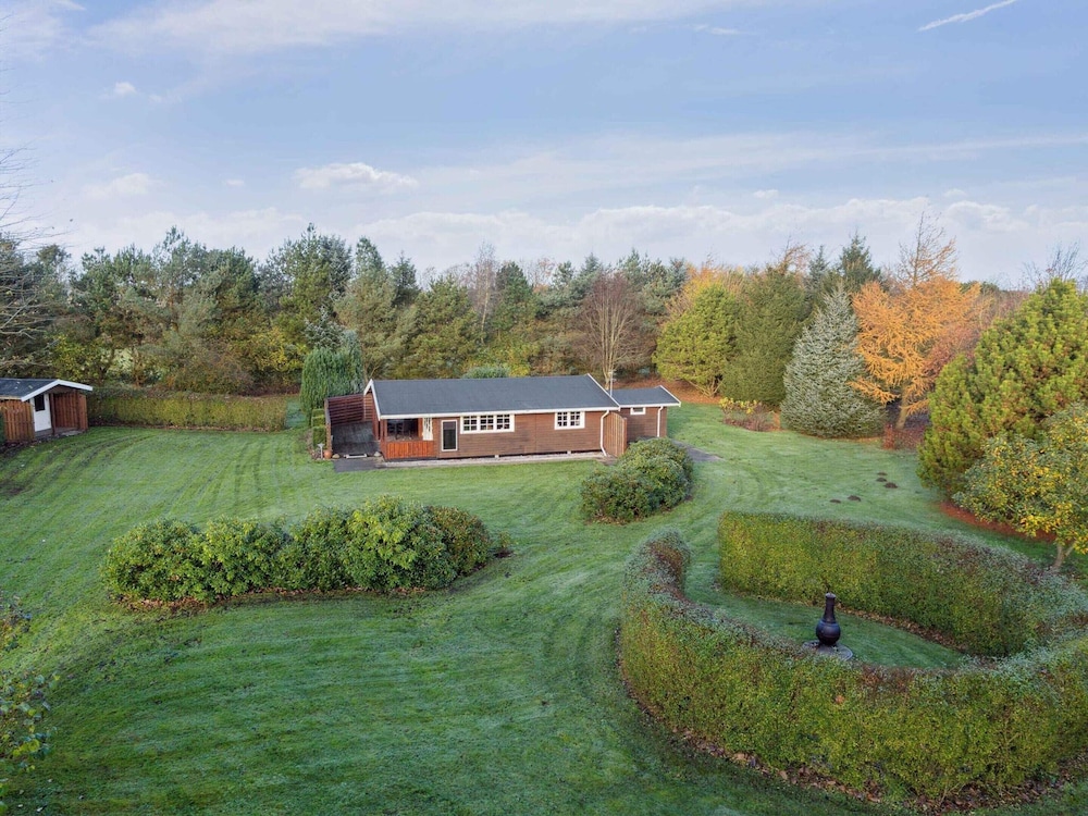 5 Star Holiday Home in Roslev