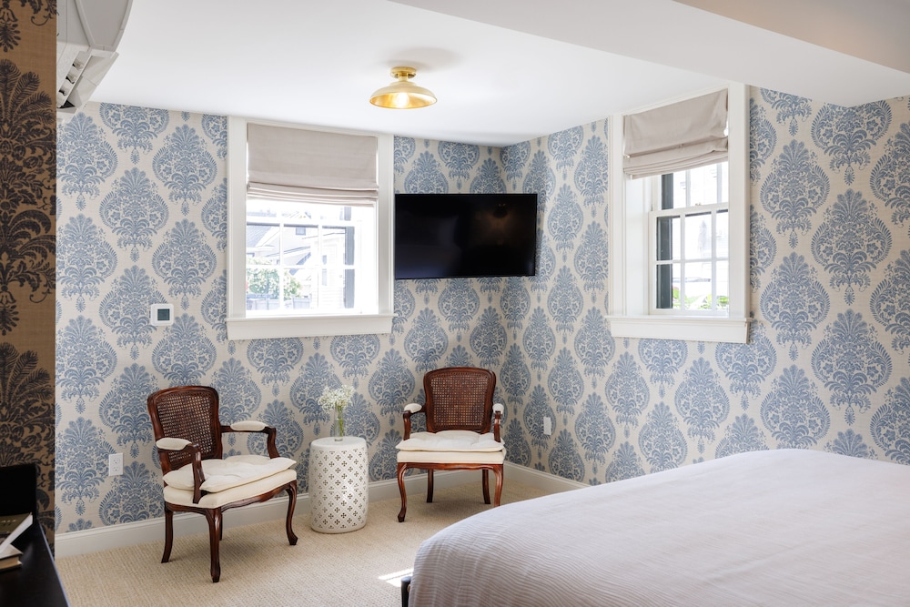 Portsmouth Vacations - The Davenport Inn - Property Image 24