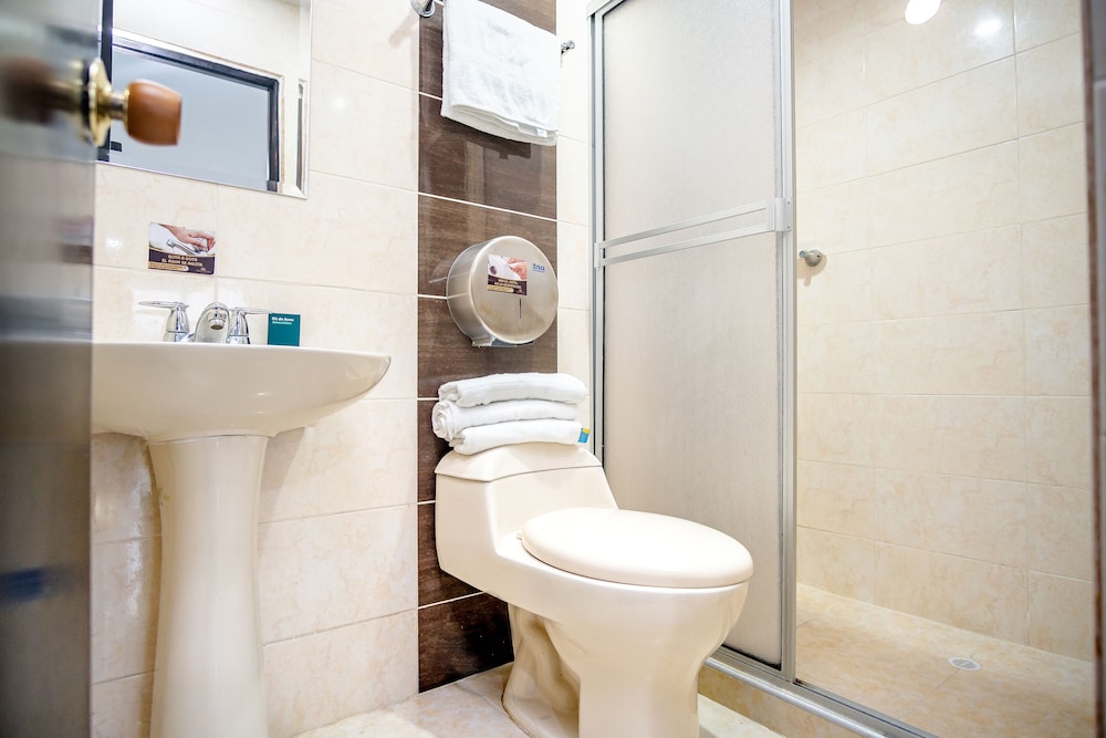 Ayenda 1910 Gold Plaza - Property Image 9