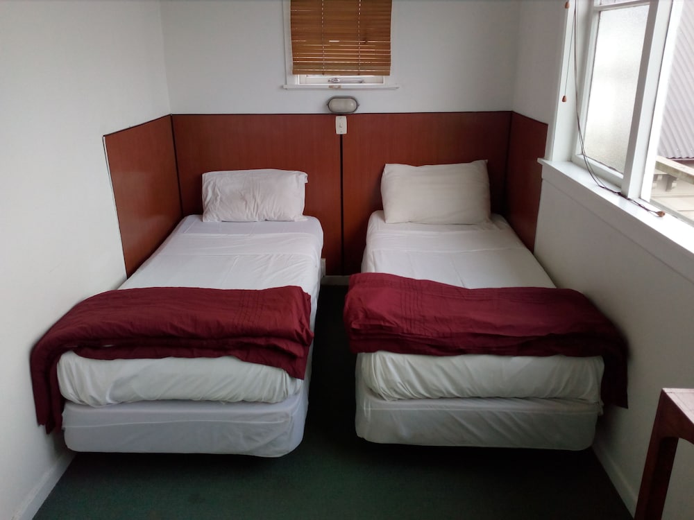 Uenuku Lodge - Hostel - Image 3