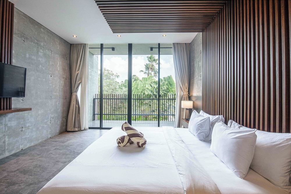 Modern 4 BR Villa Heart of Canggu 8mins to Beach