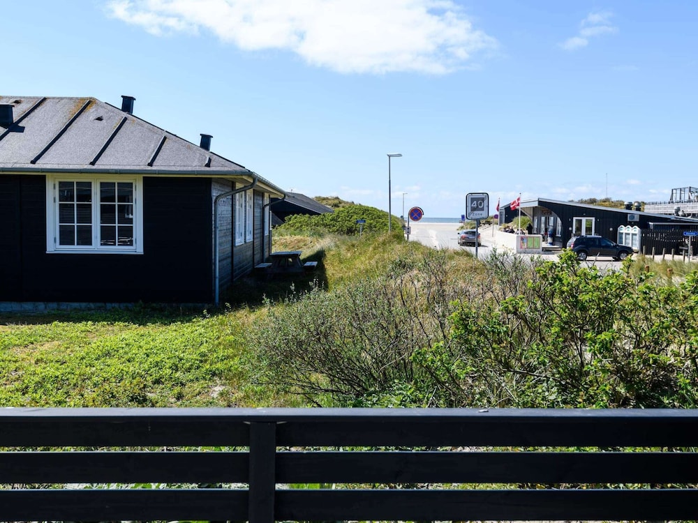 Photo 32