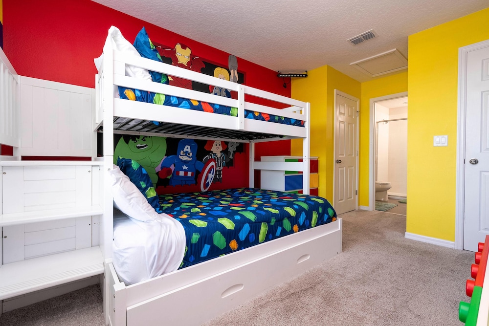 1543 CP - Opulent 4BR Townhome: Private Pool, Solara Resort