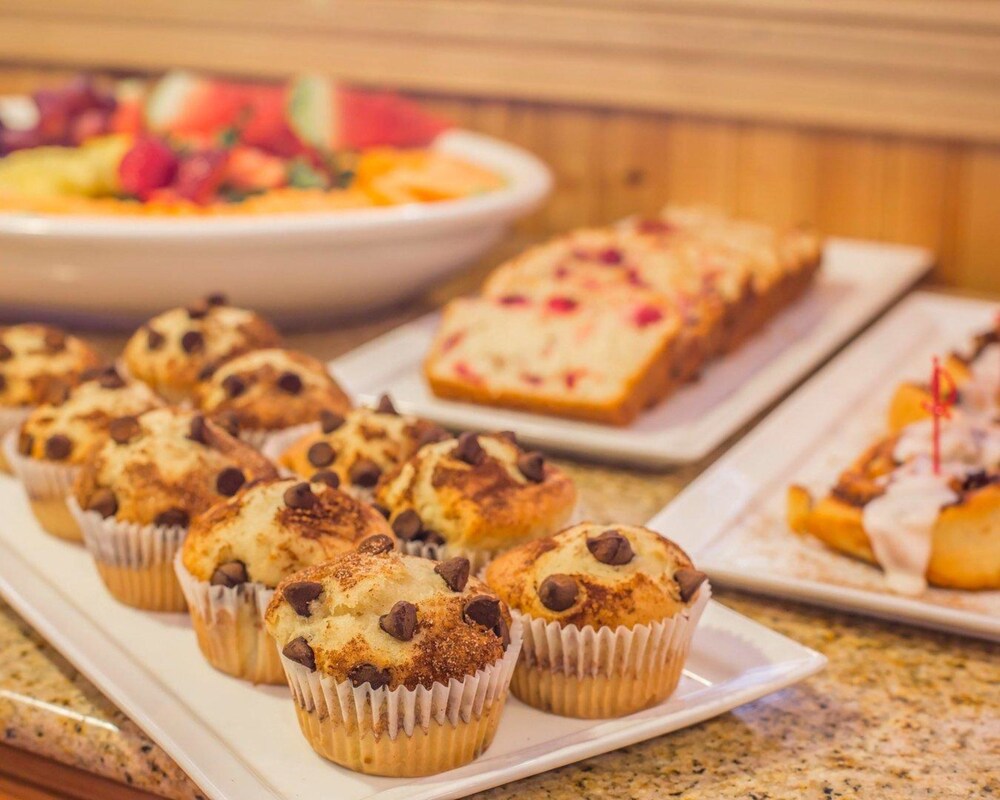 Brattleboro Vacations - Quality Inn  Conference Center - Property Image 8