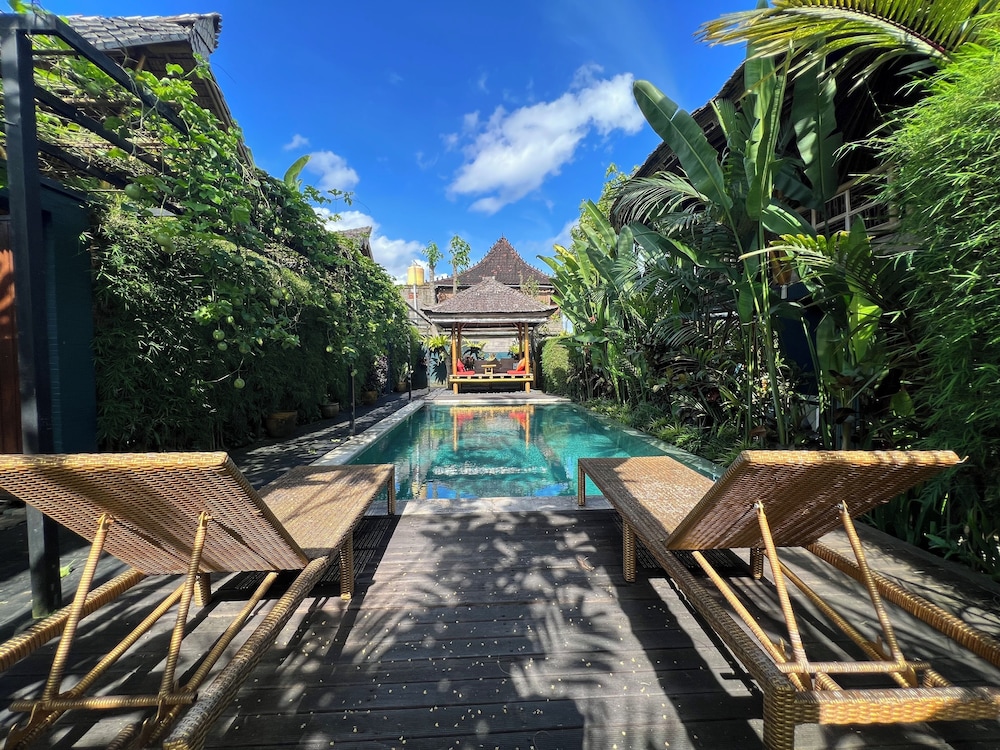 Joyously Raw Villas