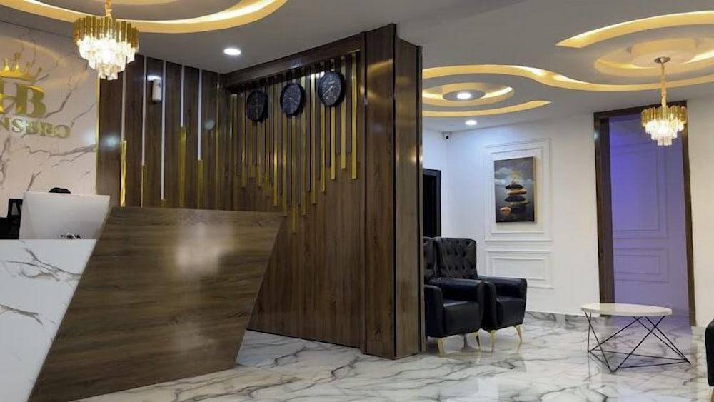 Bizzare Luxury Apartment
